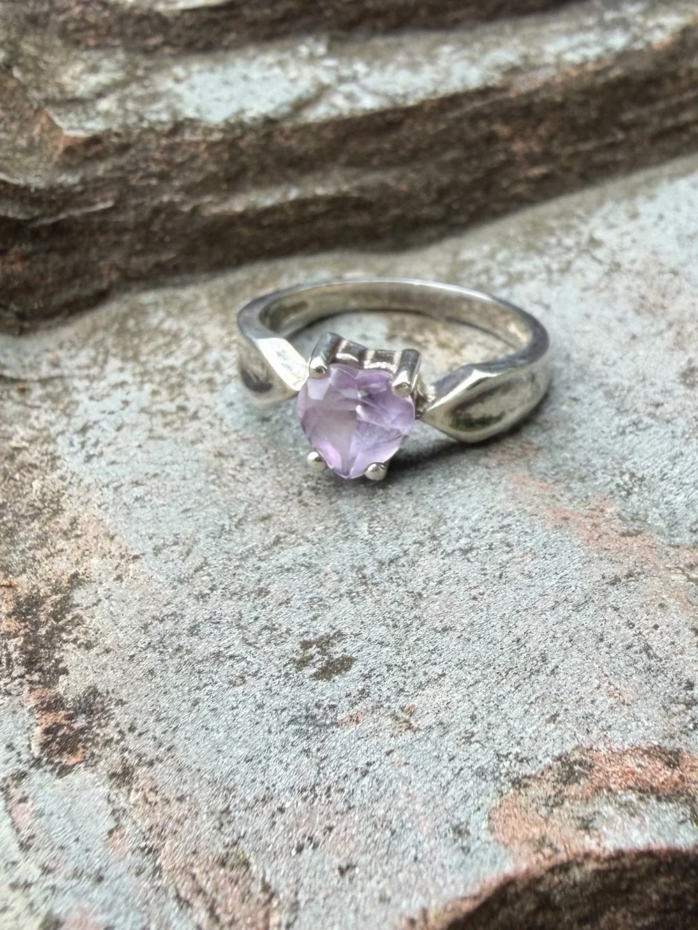 Vintage Avon Sterling Silver Amethyst Heart Ring